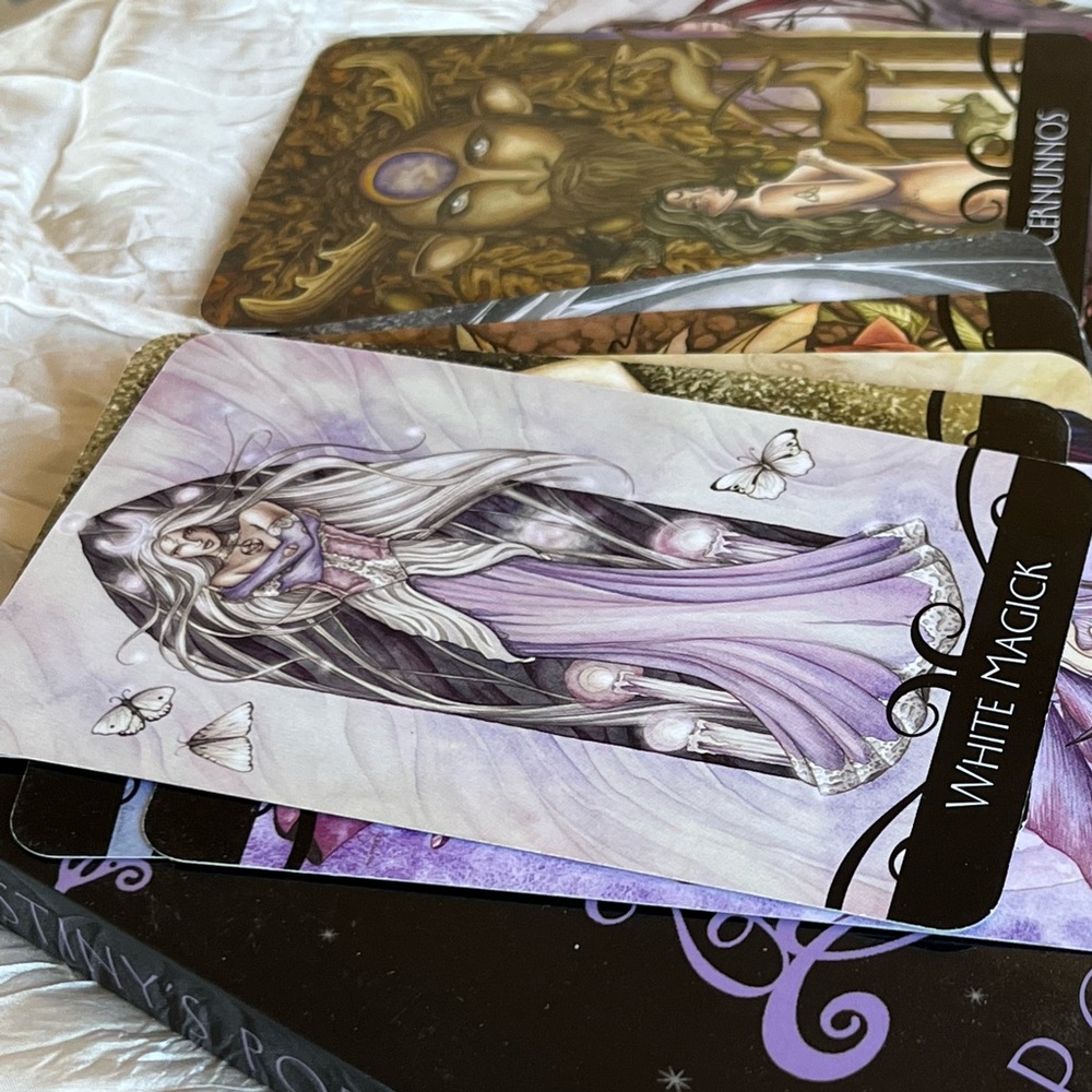 ✨Oracle Cards✨ - Picture 6 of 7